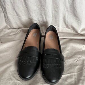 FitFlop Loafers in Black- Excellent Condition!